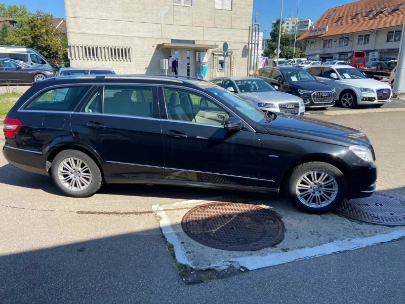 Mercedes-Benz E 250 Комби , снимка 3 - Автомобили и джипове - 53118225