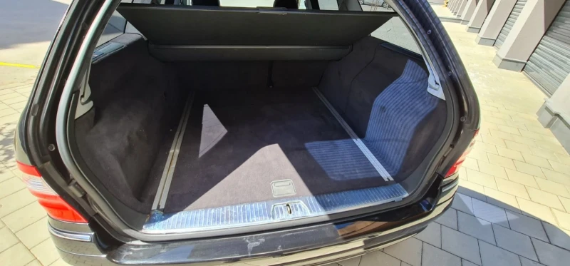 Mercedes-Benz E 500, снимка 16 - Автомобили и джипове - 53477091