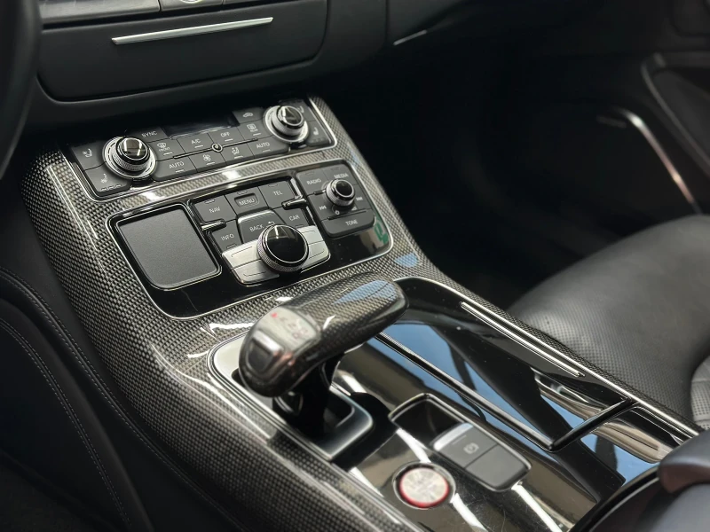 Audi S8 S8/122km/2-ри собственик/B&O/Massage, снимка 11 - Автомобили и джипове - 53506519