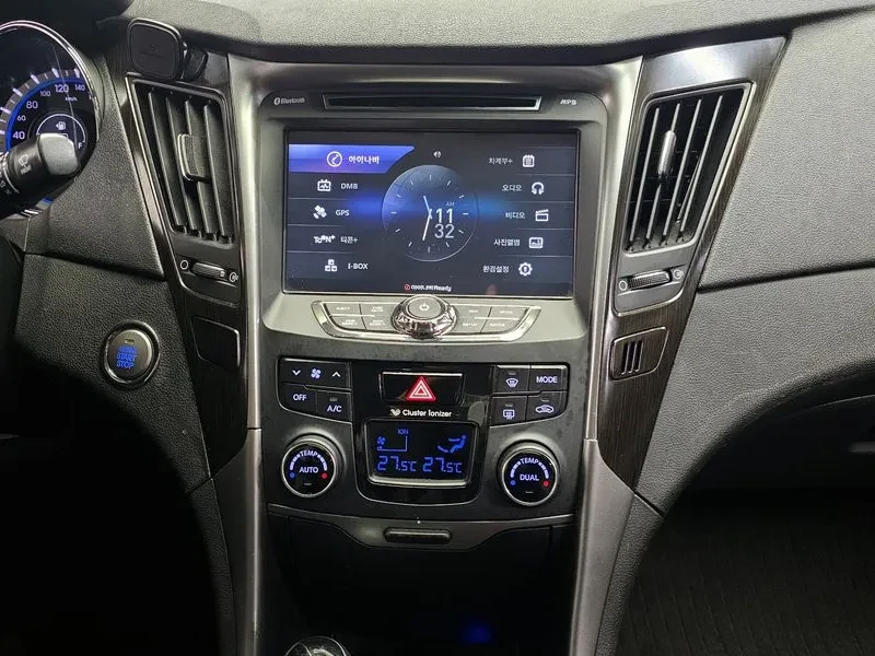 Hyundai Sonata 2.0, снимка 14 - Автомобили и джипове - 53558097