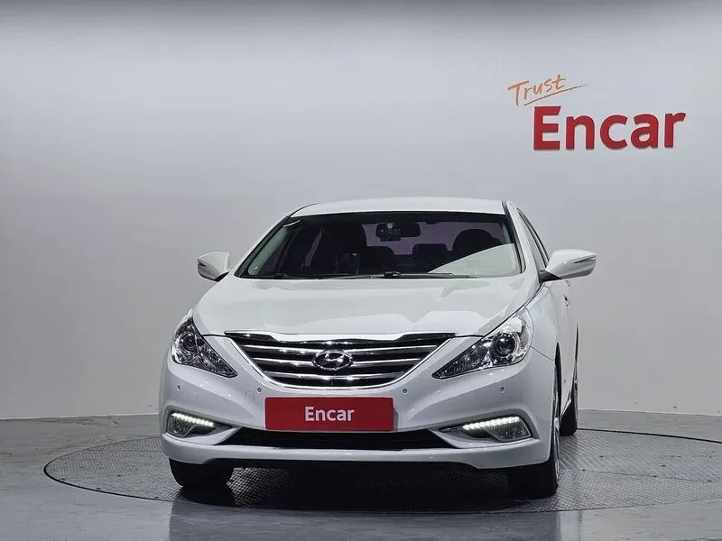 Hyundai Sonata 2.0, снимка 3 - Автомобили и джипове - 53558097