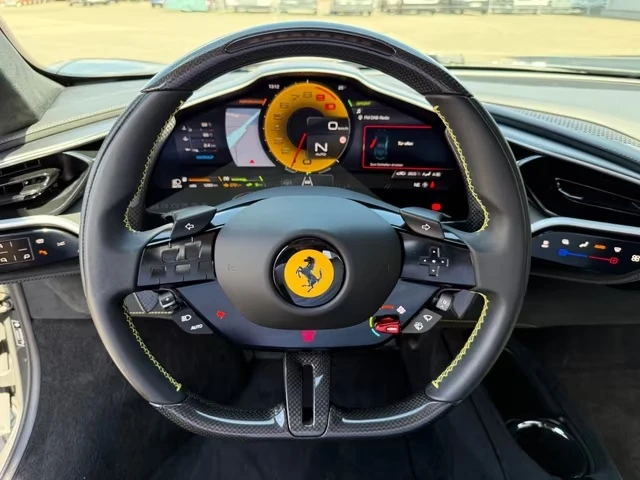 Ferrari 296GTB CERAMIC/ CARBON/ LIFT/ JBL/ CAMERA/, снимка 12 - Автомобили и джипове - 55412726