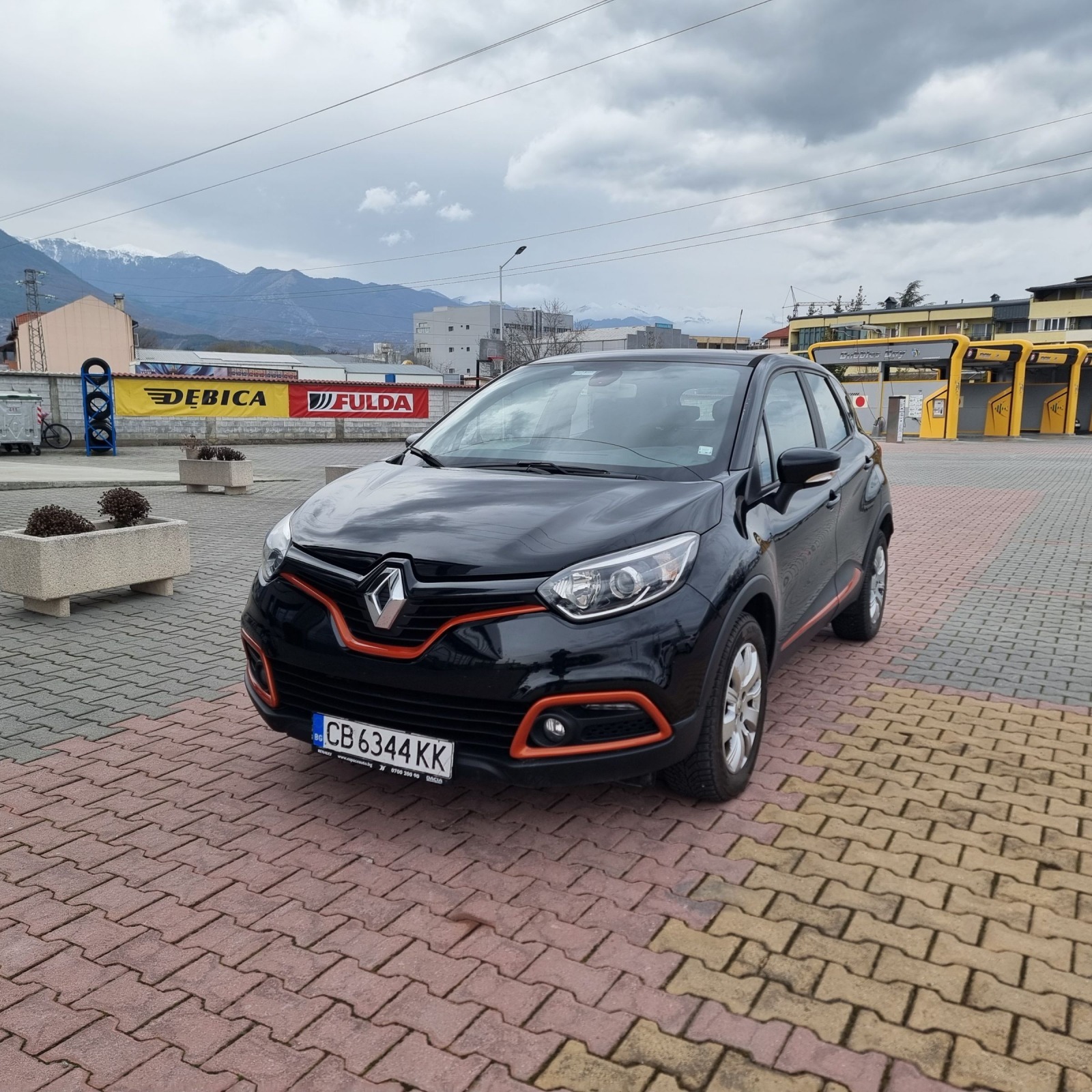 Renault Captur 0.9 - изображение 1