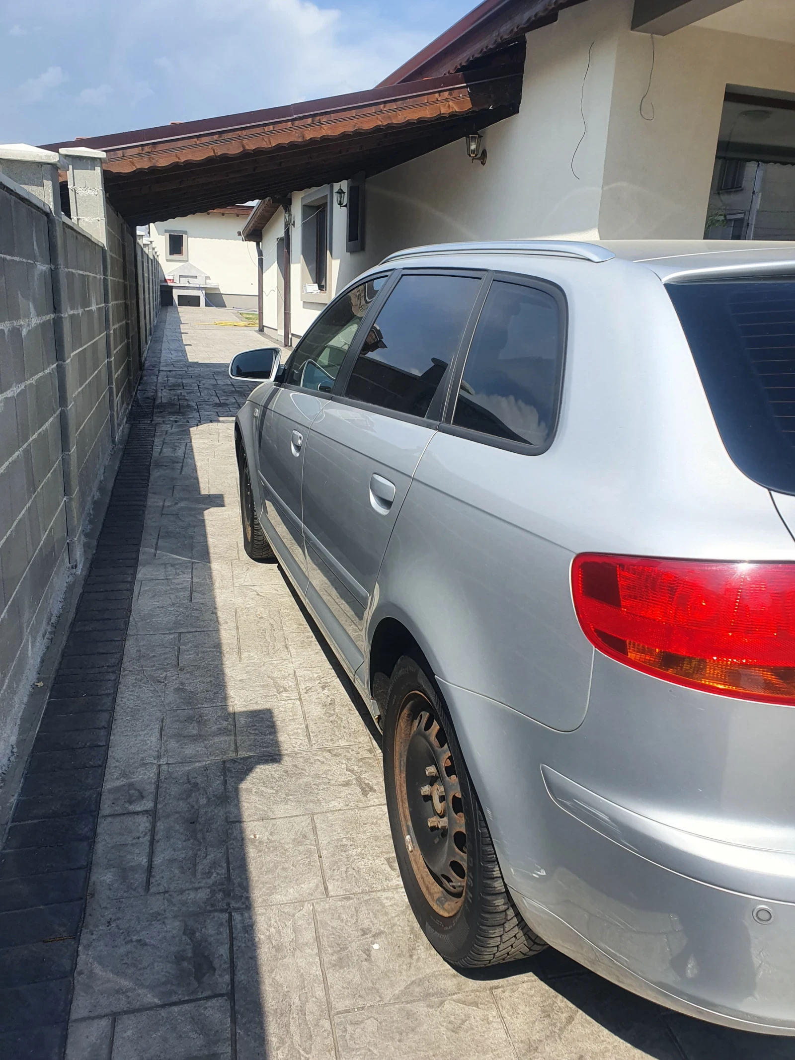 Audi A3  Бензин, 6 скорости - изображение 3