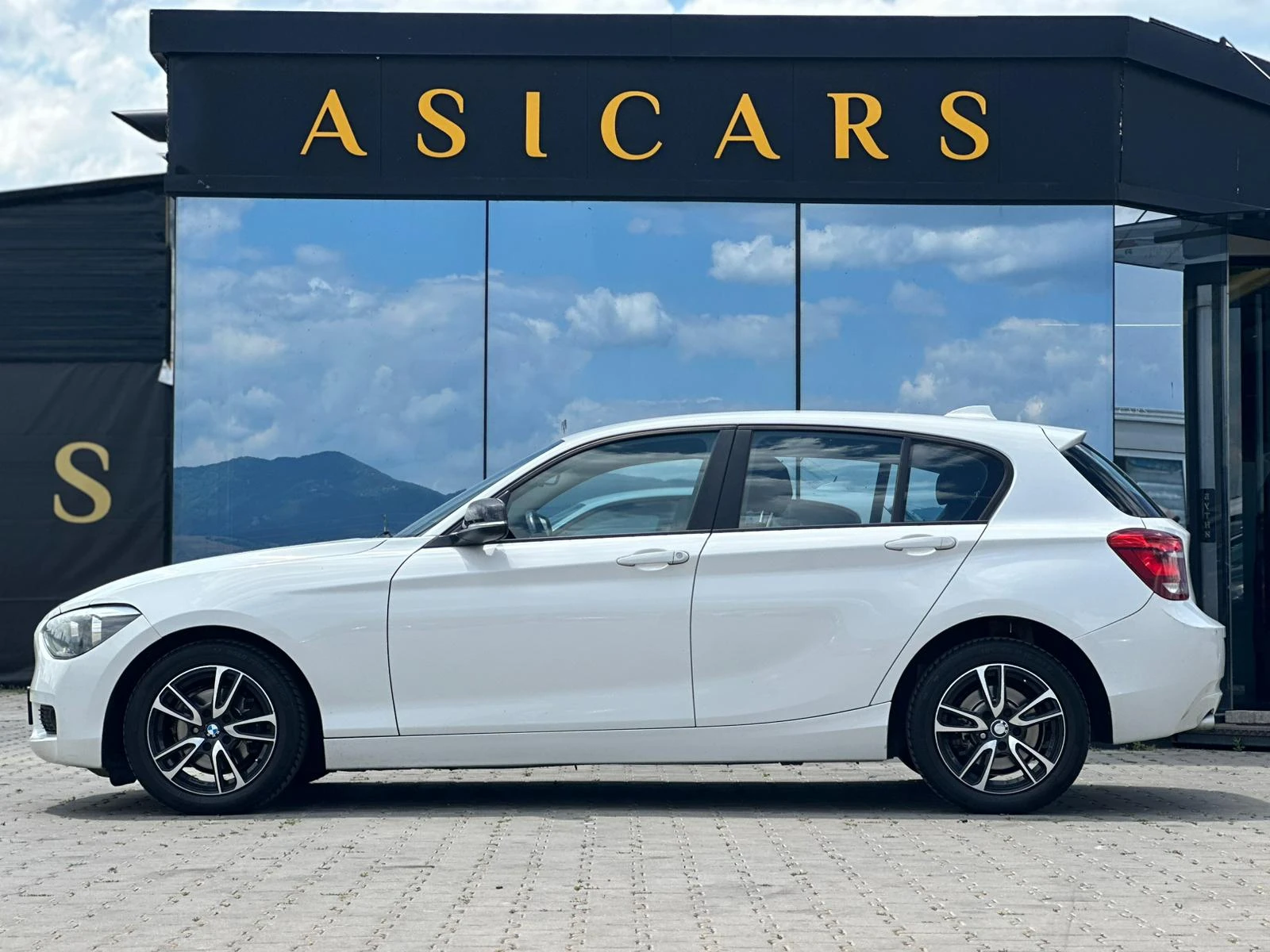 BMW 114 / 1.6D / NAVI / CAMERA / EURO 5 / TOP / - изображение 2