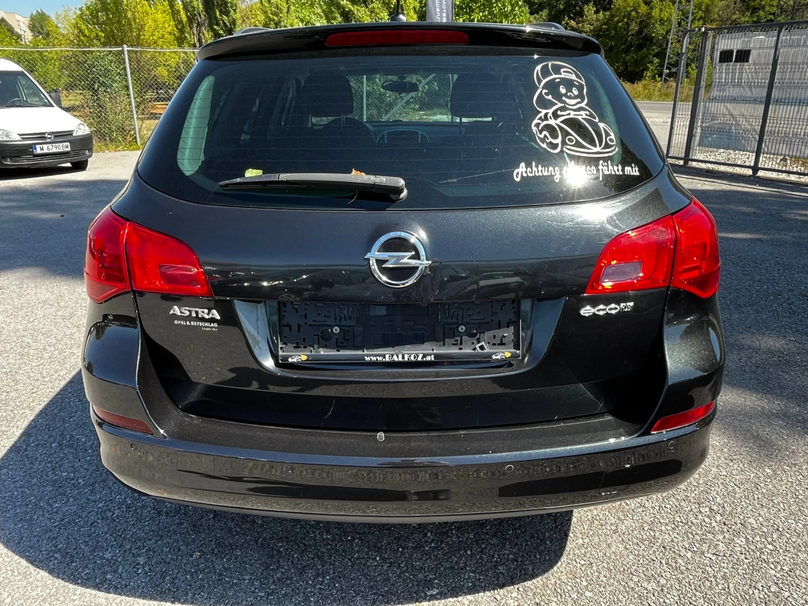 Opel Astra 1.4i 101кс - изображение 4