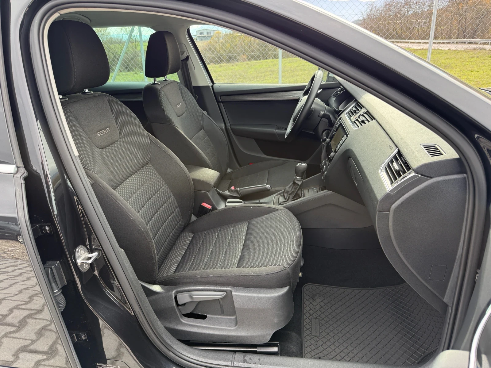 Skoda Octavia 2.0 TDI SCOUT 4x4 NAVI | Mobile.bg   12