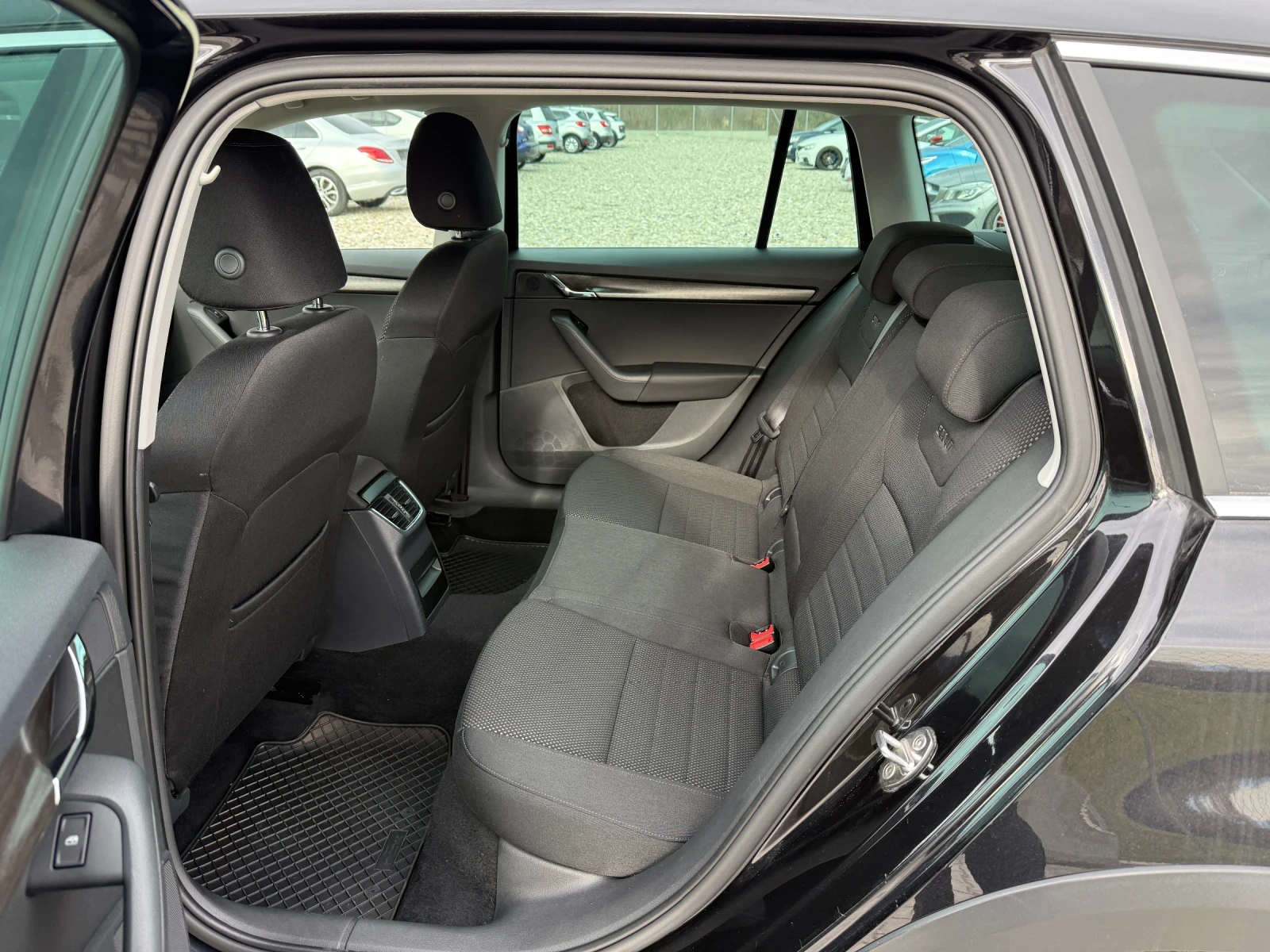 Skoda Octavia 2.0 TDI SCOUT 4x4 NAVI | Mobile.bg   10