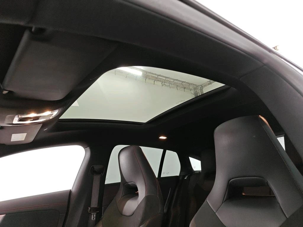 Mercedes-Benz CLA 200  Shooting Brake 200 Business Solution AMG - изображение 8