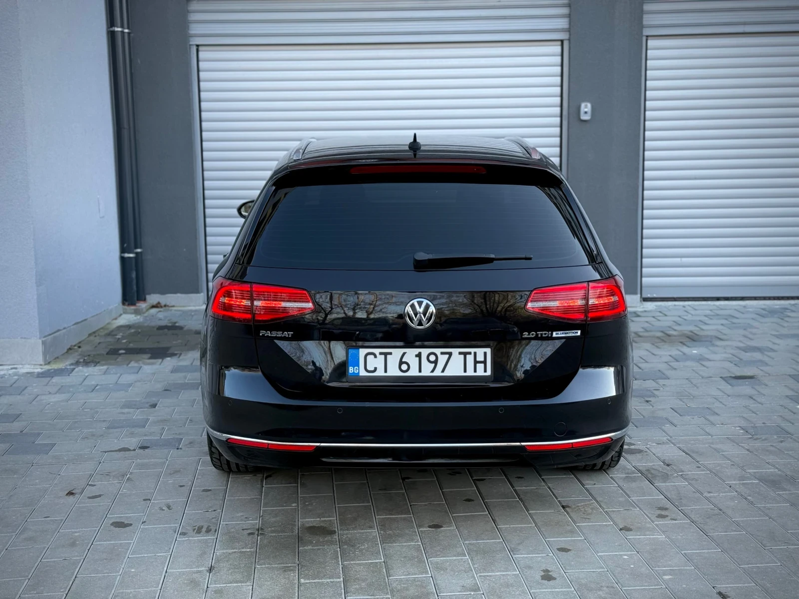 VW Passat B8 2.0TDi* HighLine* Matrix* DSG* CarPlay* Ambient - изображение 8