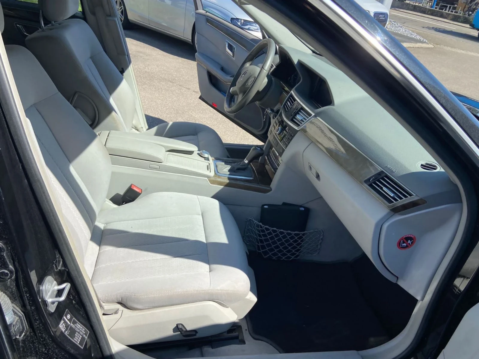 Mercedes-Benz E 250 Комби  - изображение 7