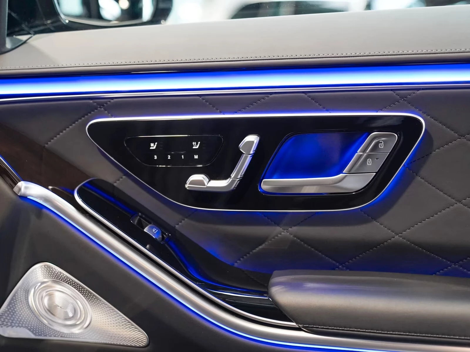 Mercedes-Benz S 500 4-MATIC LONG AMG-LINE TV HEAD-UP, снимка 14 - Автомобили и джипове - 53866932