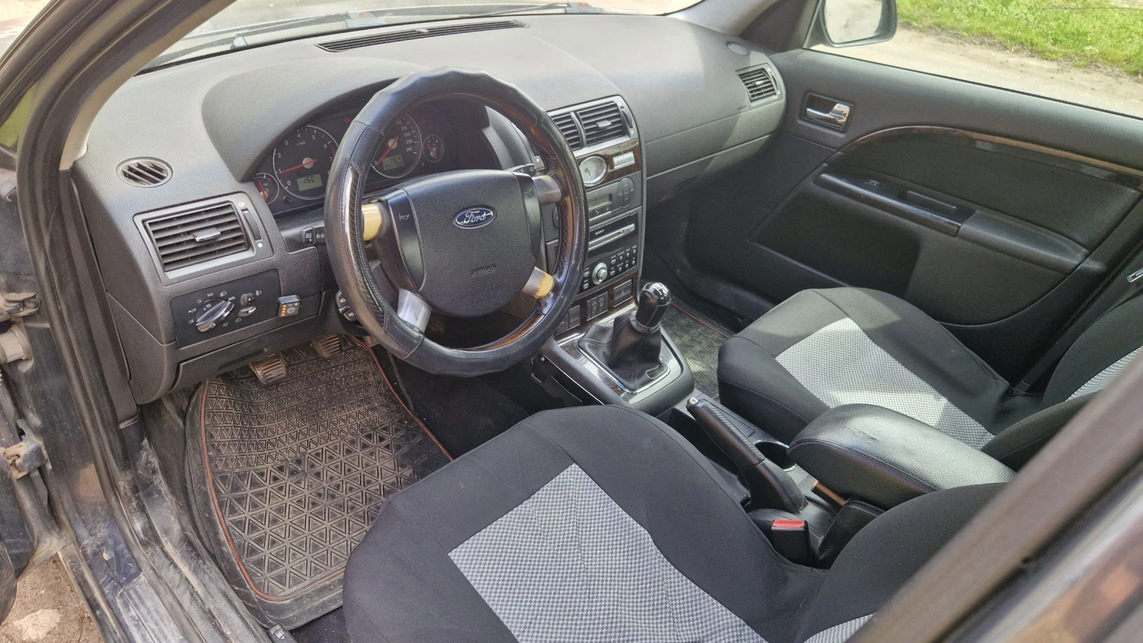 Ford Mondeo 2.0i Бензин/Газ, снимка 5 - Автомобили и джипове - 54193193