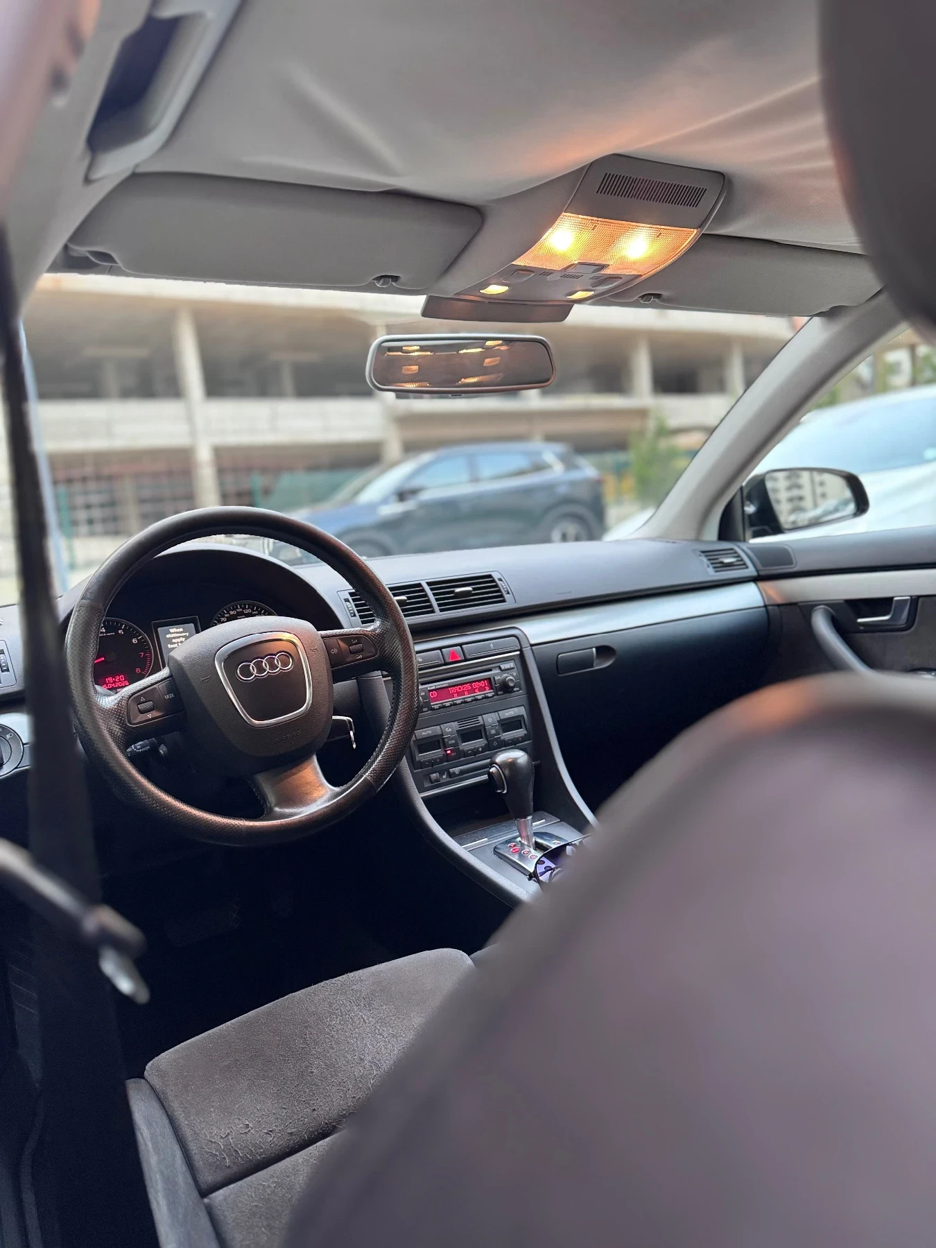 Audi A4 2.0 TFSI, снимка 10 - Автомобили и джипове - 54208590