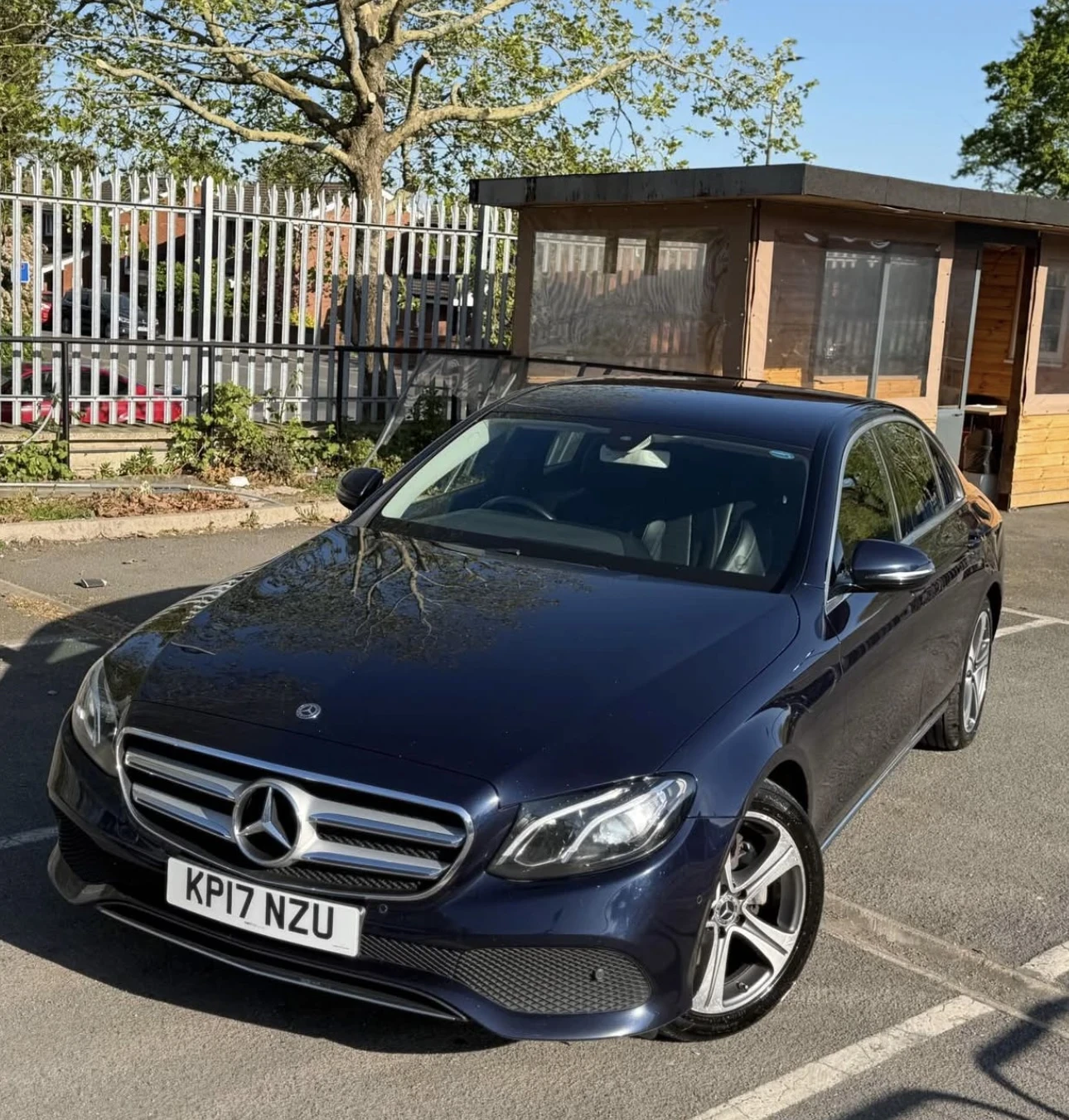 Mercedes-Benz E 220 9G 2017 НЕ ДЪЛЖИ МИТО, снимка 9 - Автомобили и джипове - 54760396