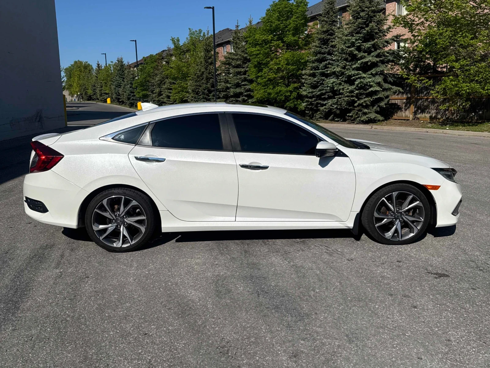Honda Civic TOURING / CARFAX, снимка 3 - Автомобили и джипове - 54912855