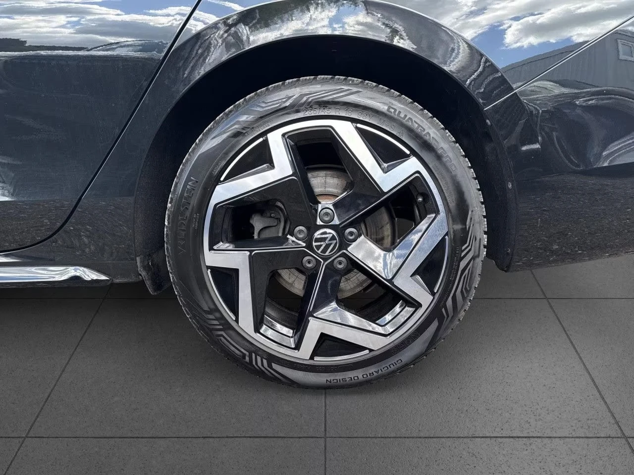 VW Passat 2.0 TDI R-LINE VARIANT MATRIX CAMERA ACC , снимка 5 - Автомобили и джипове - 55135458