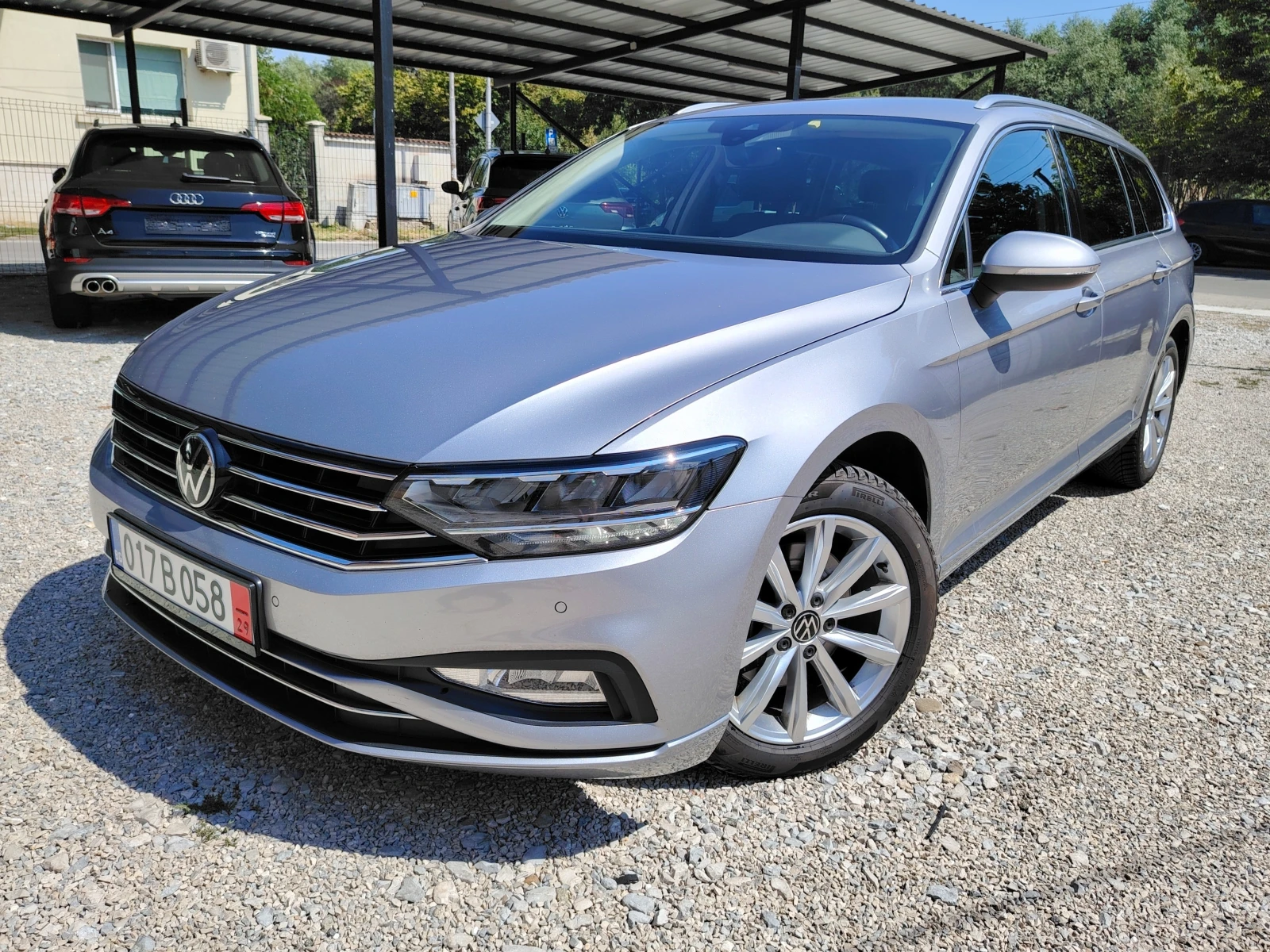 VW Passat 2023гDSG-2.0TDi-150кс-FACE-ПЕРФЕКТЕН!