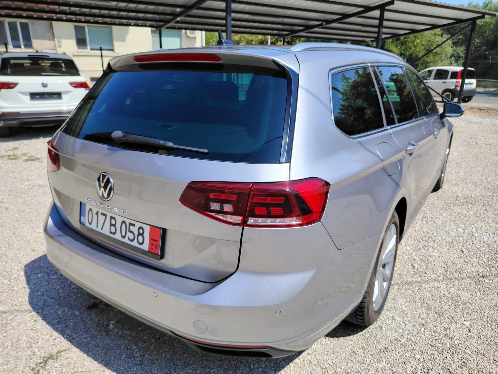 VW Passat 2023гDSG-DIGITAL-2.0TDi-150кс-FACE-ПЕРФЕКТЕН!, снимка 6 - Автомобили и джипове - 55808597