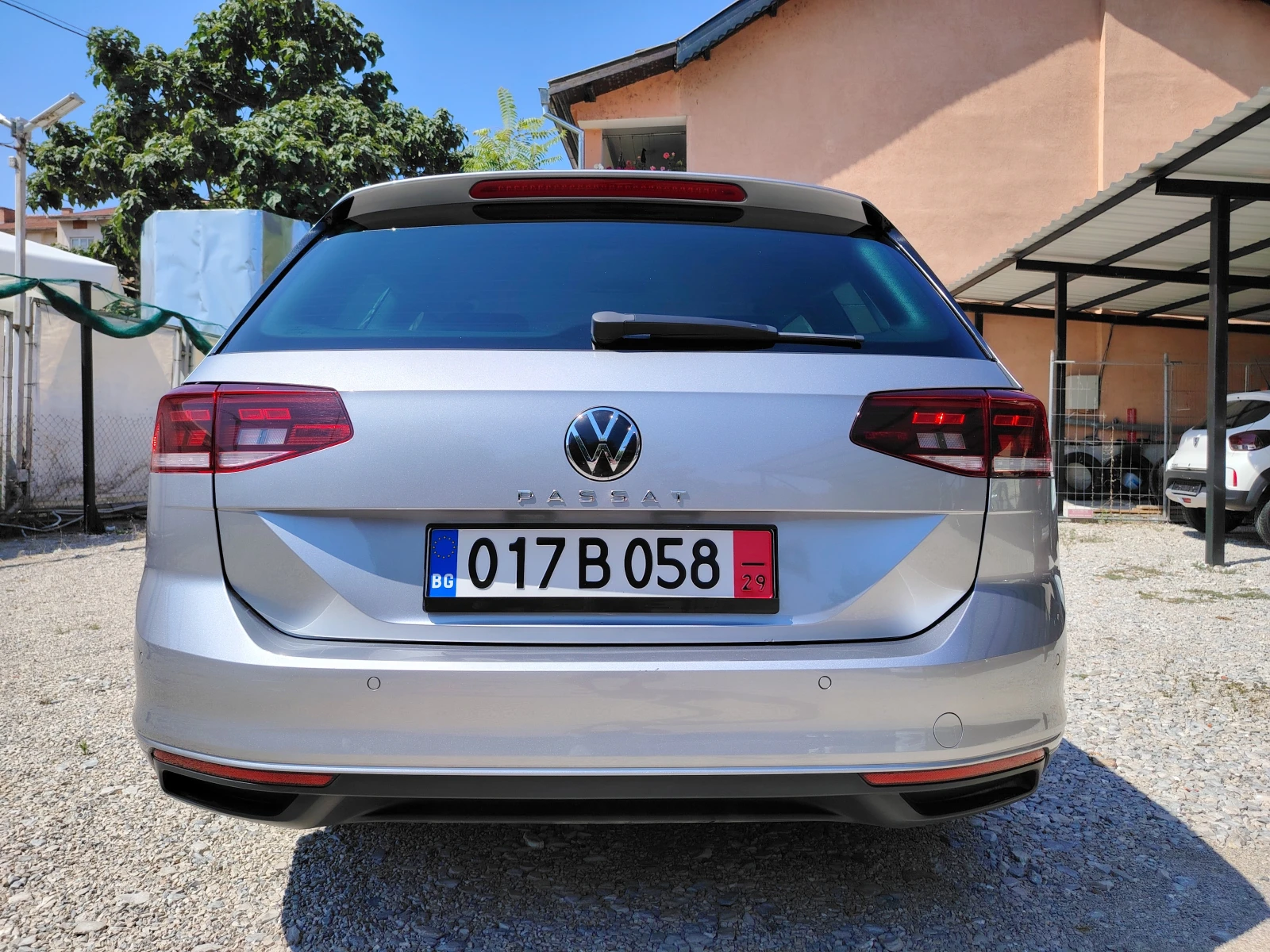VW Passat 2023гDSG-DIGITAL-2.0TDi-150кс-FACE-ПЕРФЕКТЕН!, снимка 5 - Автомобили и джипове - 55808597