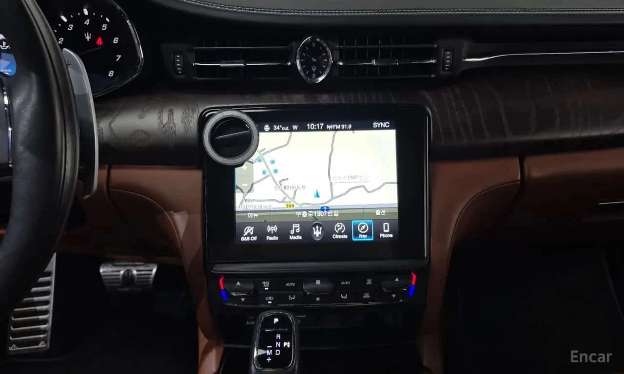 Maserati Quattroporte * S Q4 3.0 V6 Granlusso * ЦЕНА ДО БГ, снимка 9 - Автомобили и джипове - 55709044