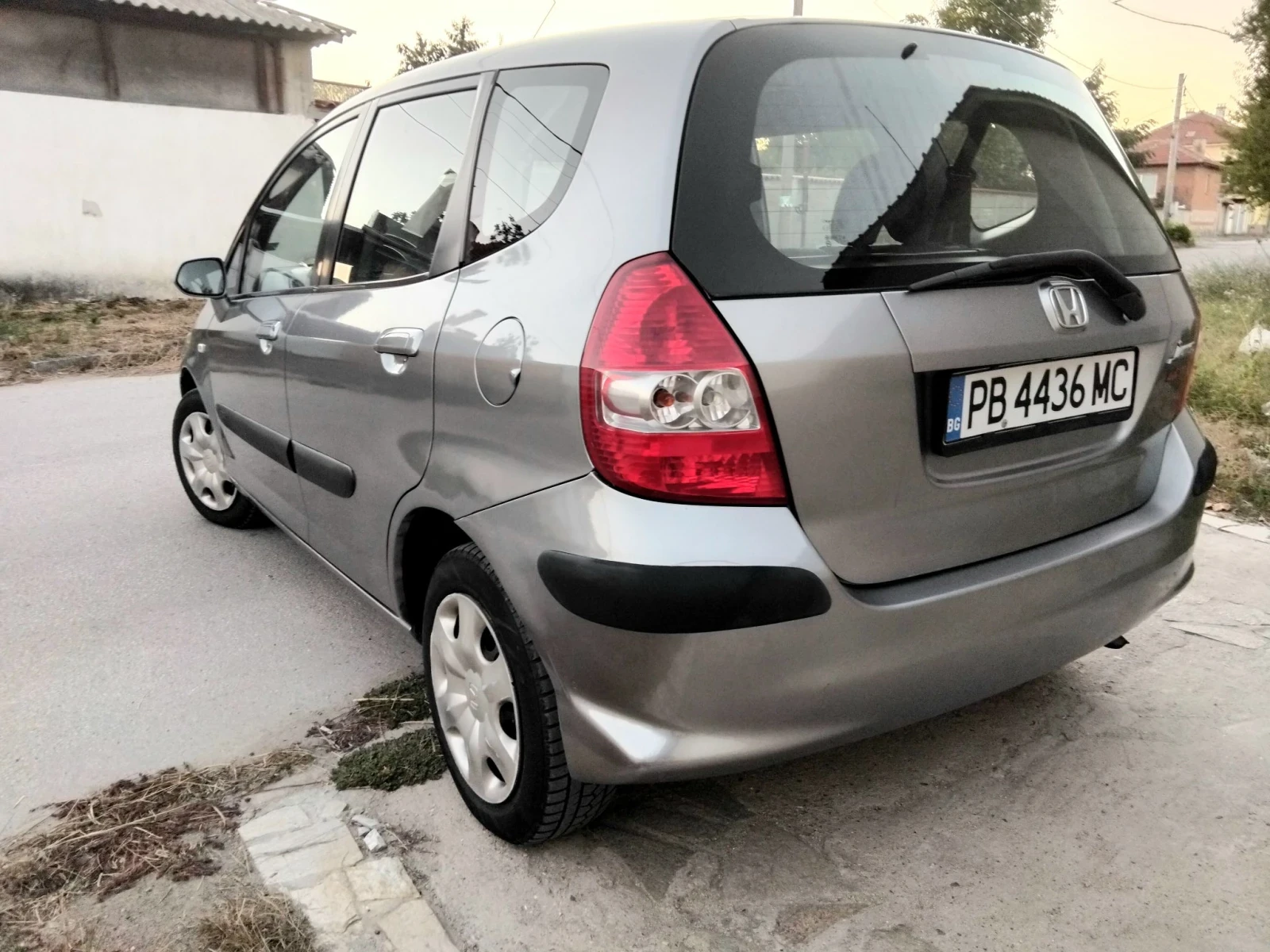 Honda Jazz 1.4i.80k + КЛИМА .2005г, снимка 2 - Автомобили и джипове - 56011262