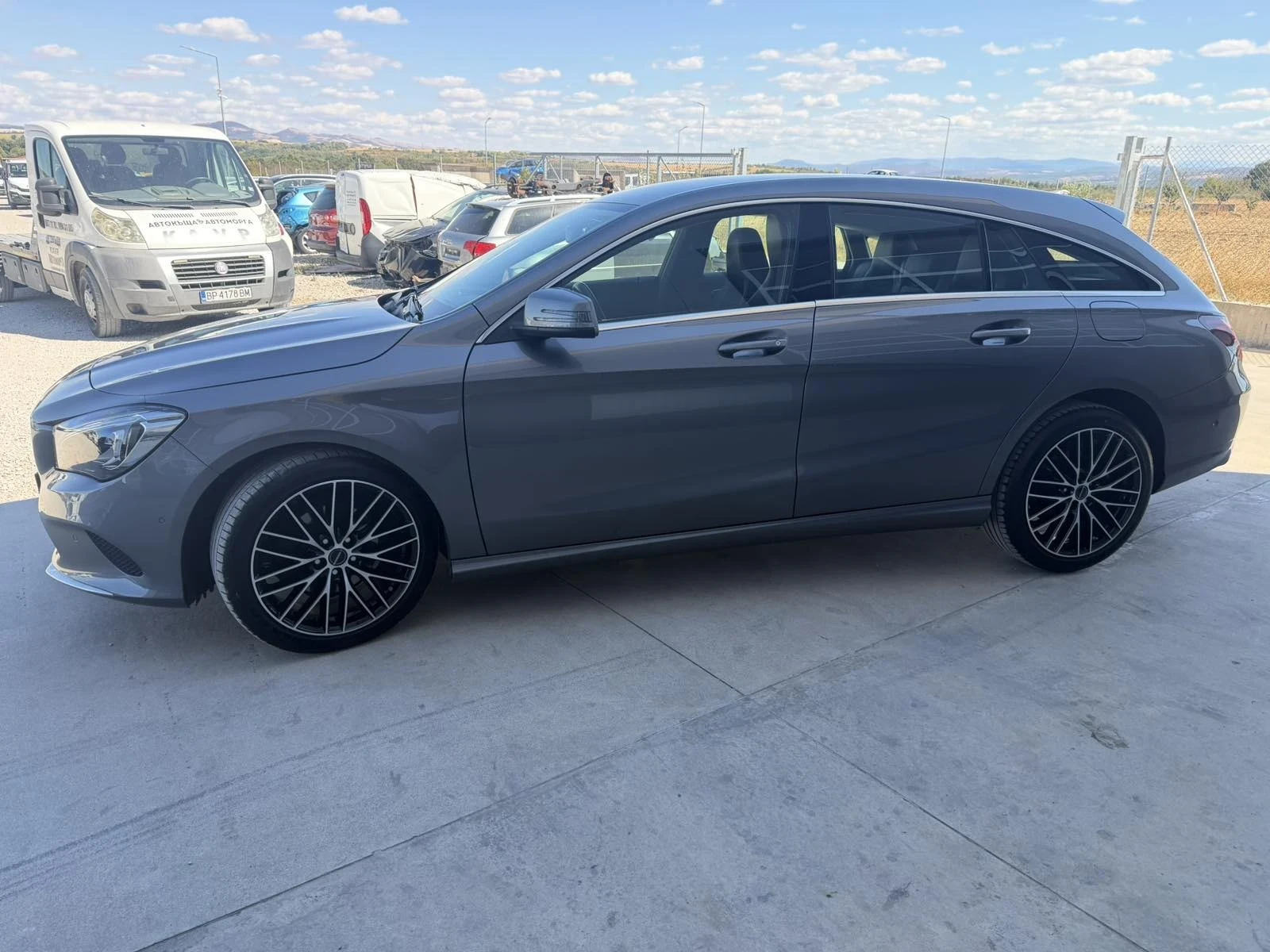 Mercedes-Benz CLA 180 115000км, снимка 4 - Автомобили и джипове - 56110237