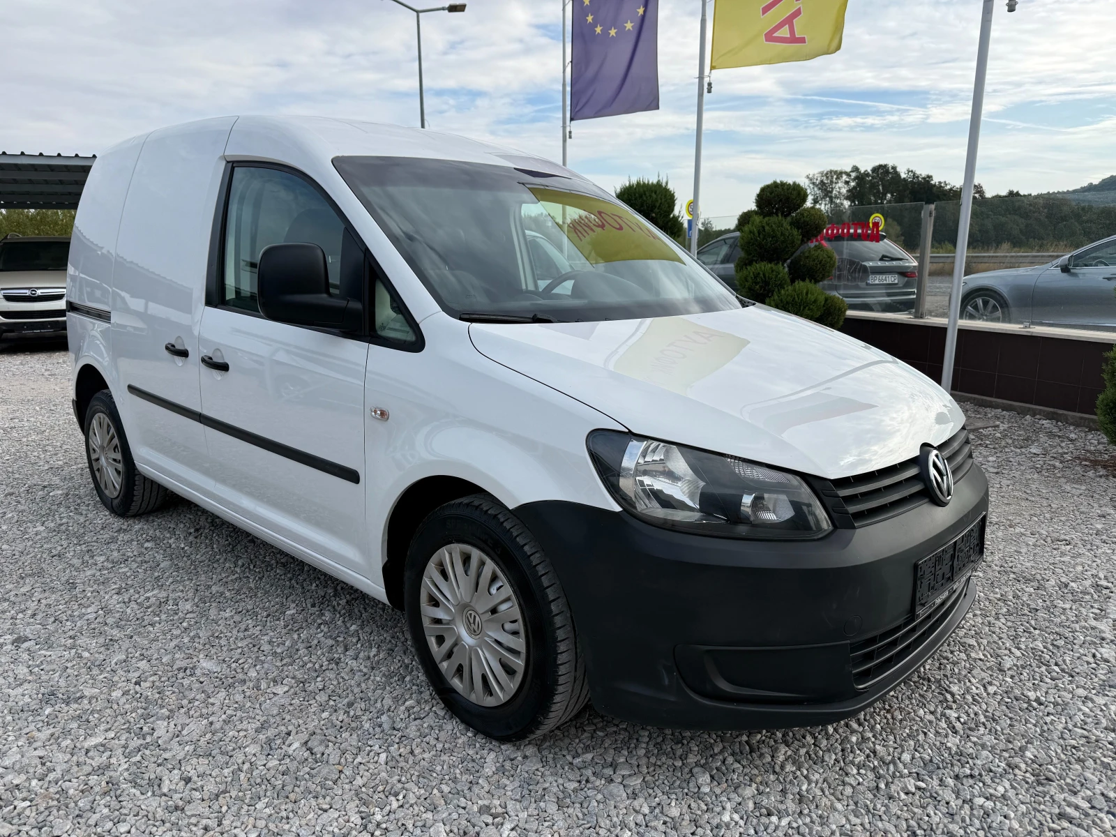 VW Caddy 2.0TDI КЛИМАТИК 109кс, снимка 7 - Автомобили и джипове - 56118163