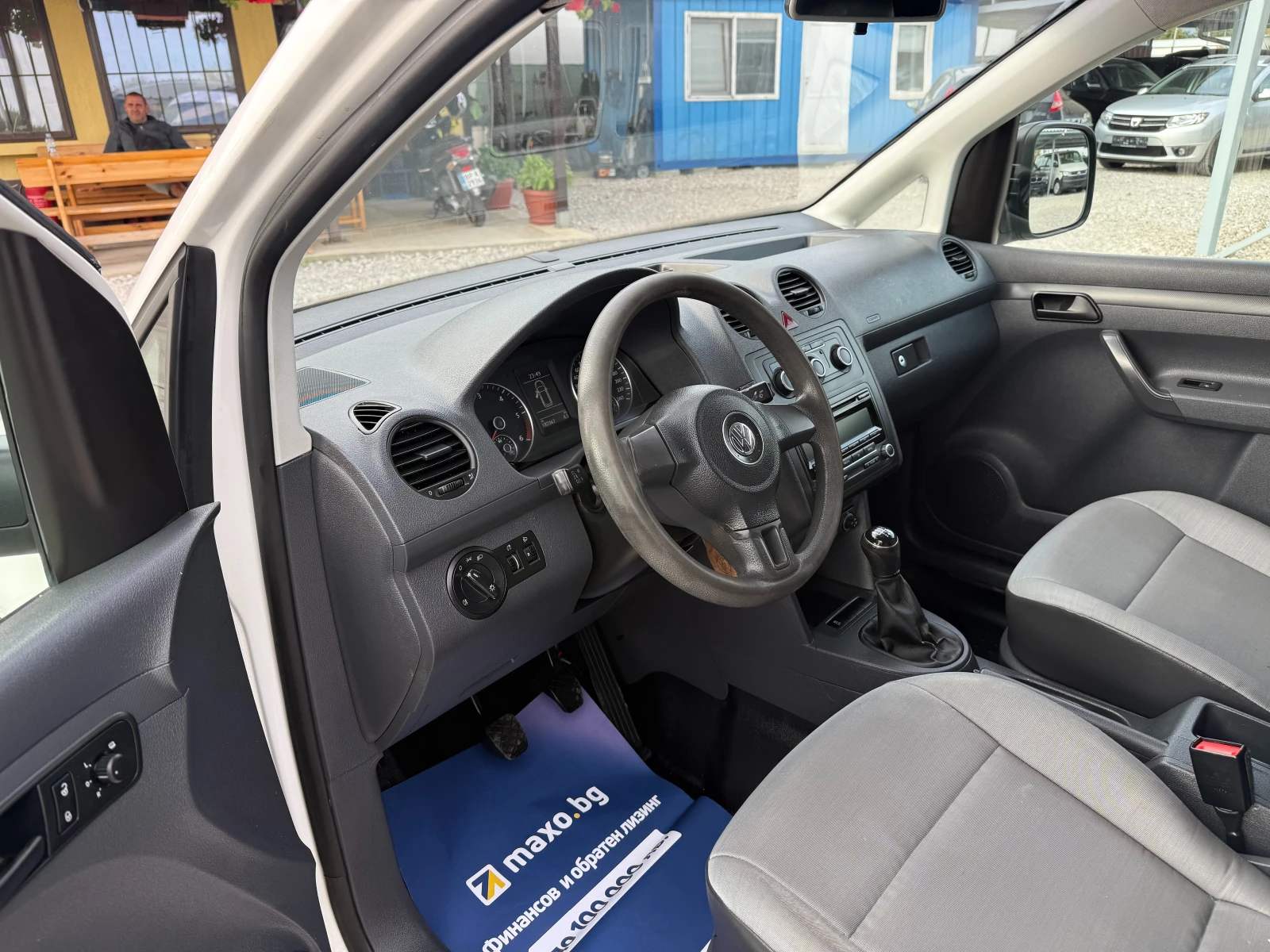 VW Caddy 2.0TDI КЛИМАТИК 109кс, снимка 10 - Автомобили и джипове - 56118163