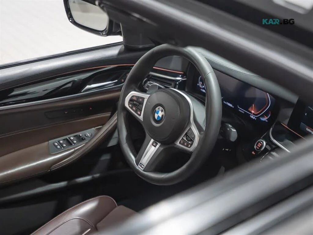 BMW M5 Harman/Kardon * Head-Up * АвтоКредит * (ЦЕНА ДО БГ, снимка 16 - Автомобили и джипове - 56132153