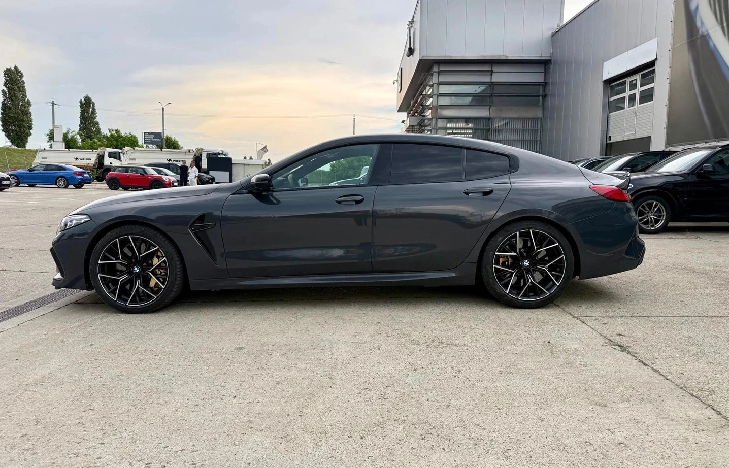BMW M8 Competition Gran Coupe, снимка 4 - Автомобили и джипове - 56161126