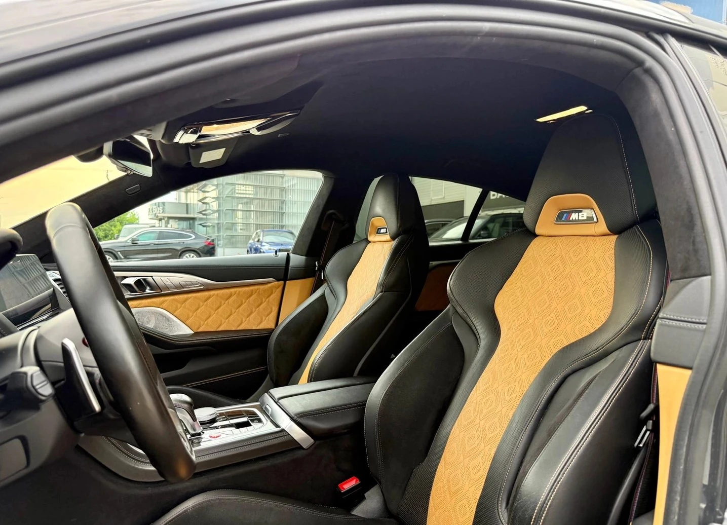BMW M8 Competition Gran Coupe, снимка 5 - Автомобили и джипове - 56161126