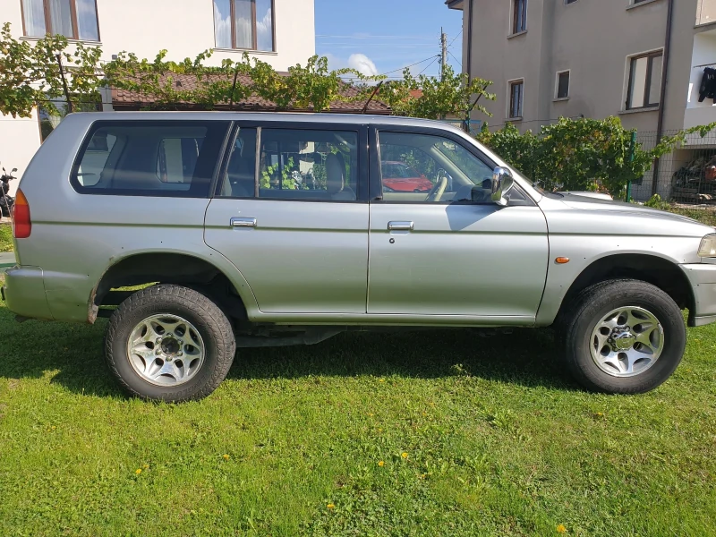 Mitsubishi Pajero sport 2, 5 TDi Климатик , снимка 5 - Автомобили и джипове - 47303083