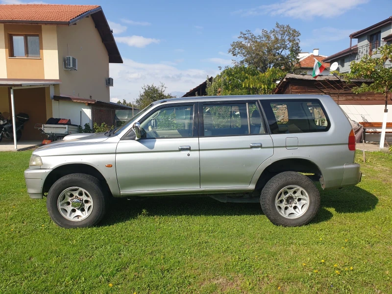 Mitsubishi Pajero sport 2, 5 TDi Климатик , снимка 2 - Автомобили и джипове - 47303083