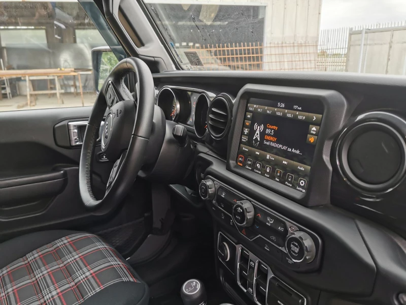 Jeep Gladiator, снимка 3 - Автомобили и джипове - 52355674