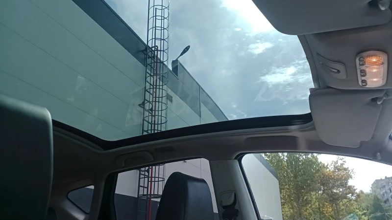 Nissan Qashqai, снимка 11 - Автомобили и джипове - 52676987