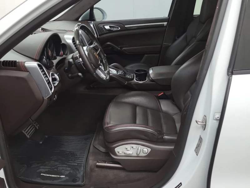 Porsche Cayenne * GTS * CARFAX * , снимка 9 - Автомобили и джипове - 52726681