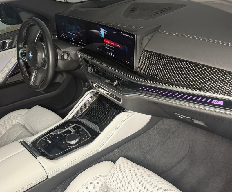 BMW X6 M60i* xDrive* M-Sport* HuD* Carbon* Harman* SkyLou, снимка 11 - Автомобили и джипове - 52752903