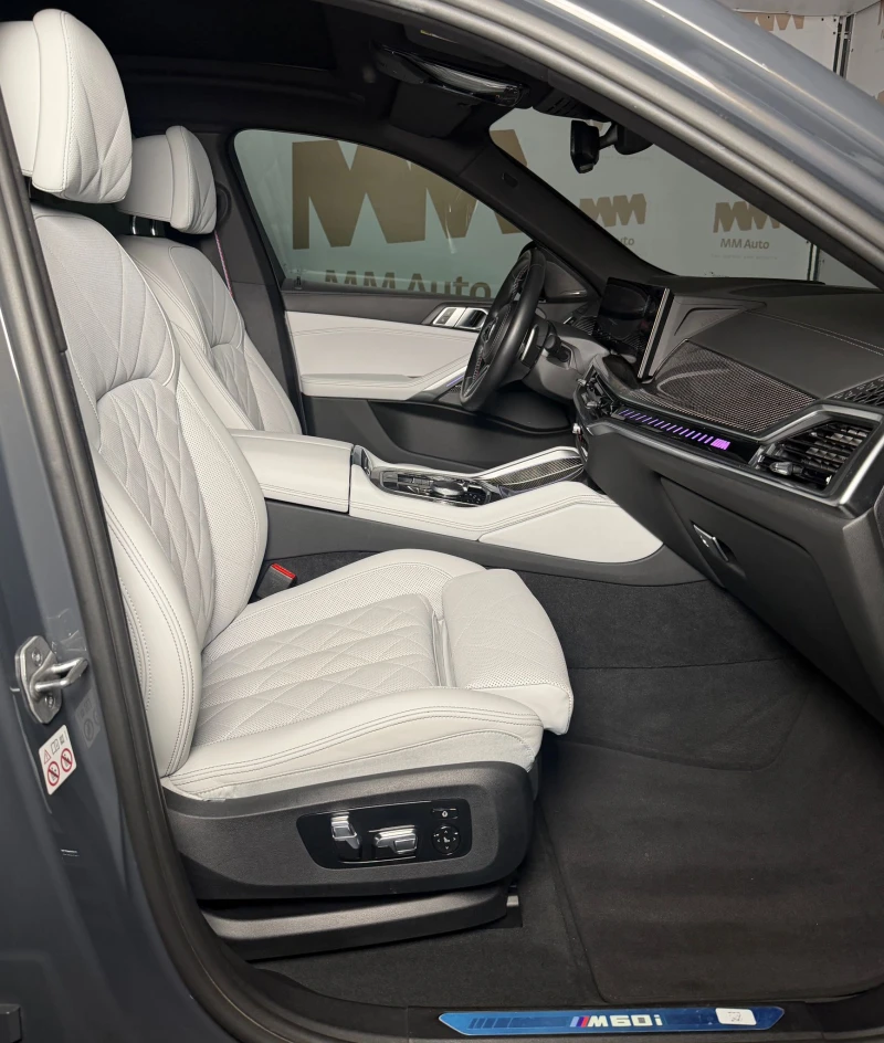 BMW X6 M60i* xDrive* M-Sport* HuD* Carbon* Harman* SkyLou, снимка 10 - Автомобили и джипове - 52752903