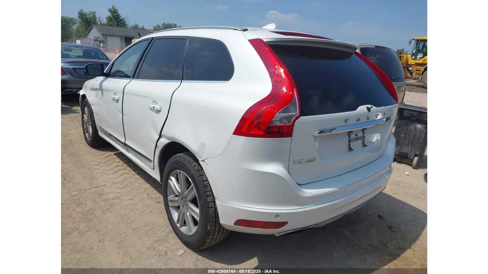 Volvo XC60 T6 Drive-E* AWD* Мъртва Точка - изображение 4
