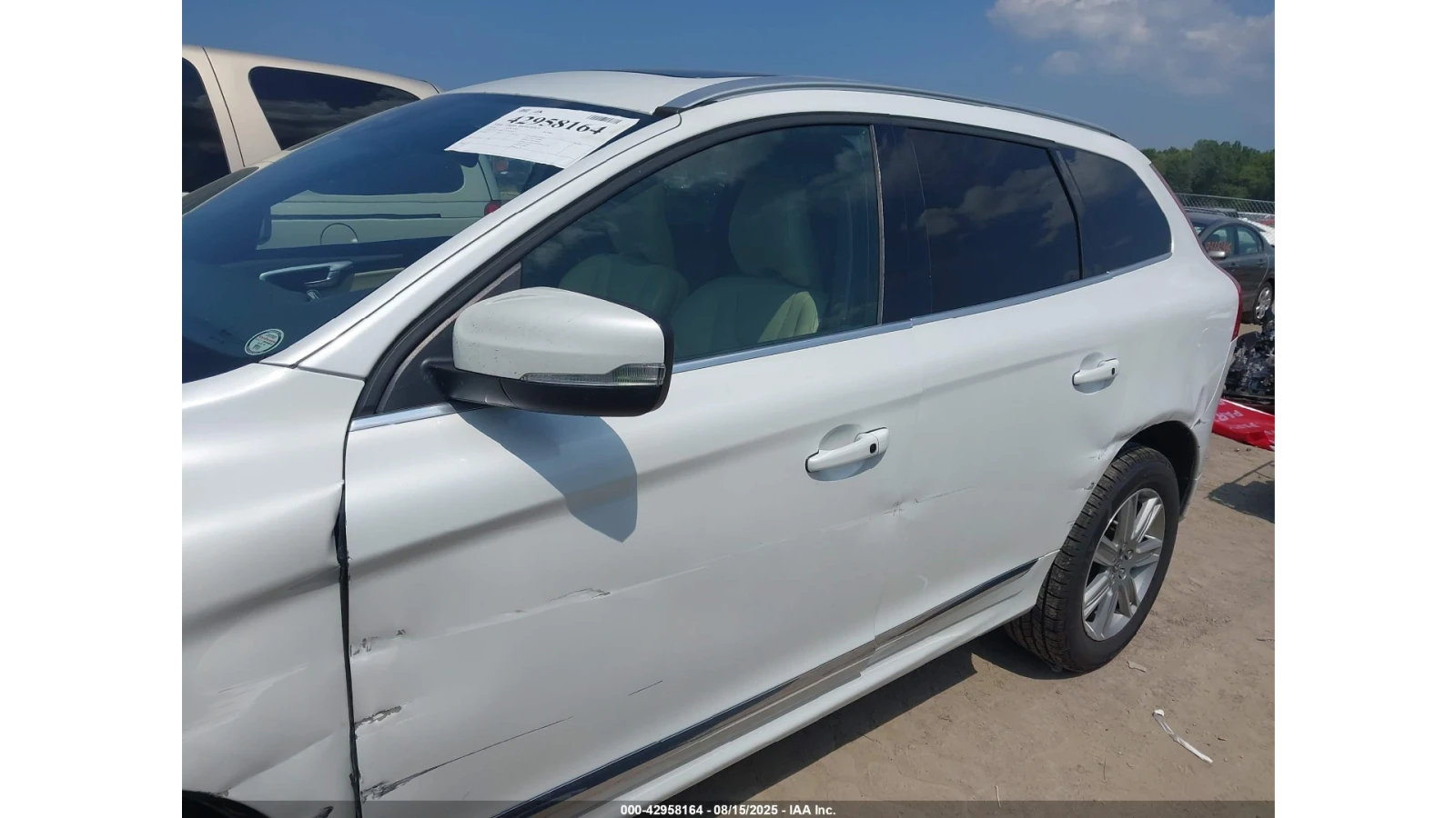 Volvo XC60 T6 Drive-E* AWD* Мъртва Точка - изображение 3