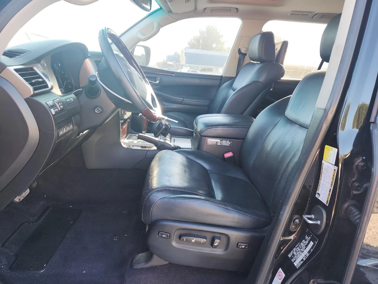 Lexus LX 570 2014 LEXUS LX 570 - изображение 7