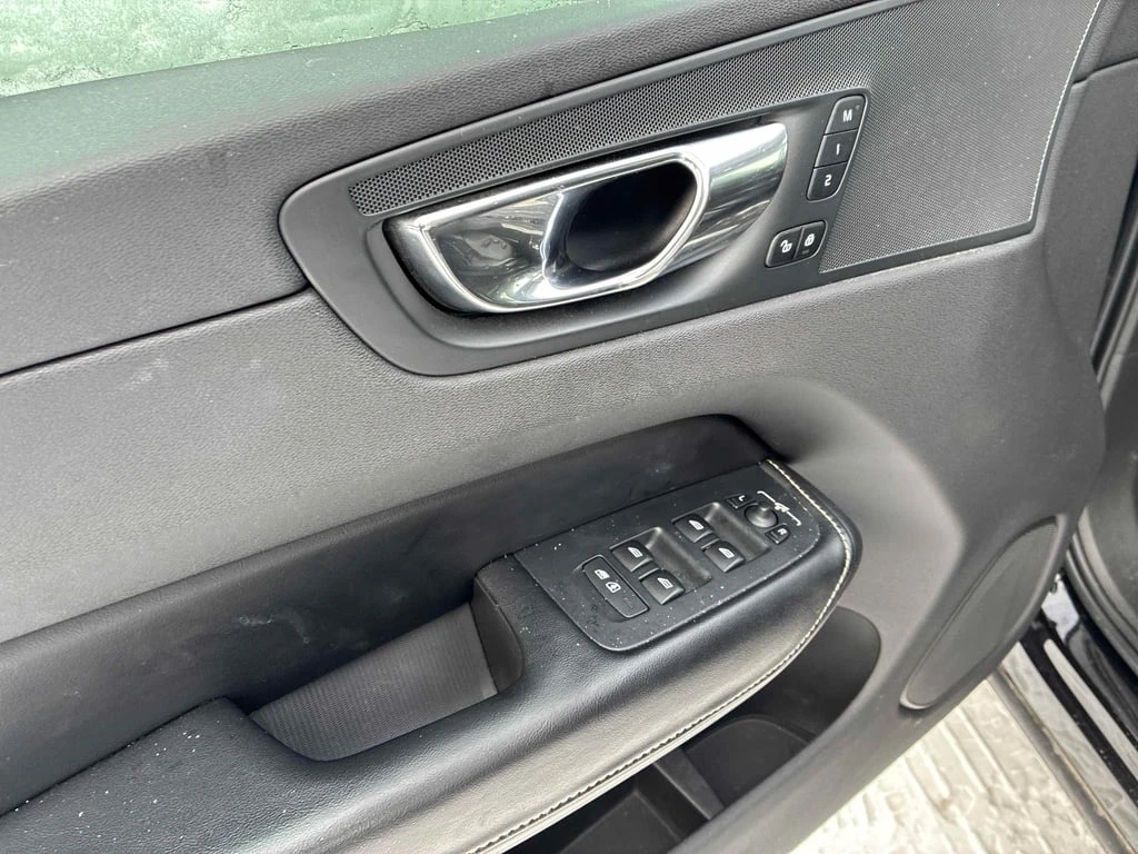 Volvo XC60 R Design  CARFAX | Mobile.bg � ����������� 12