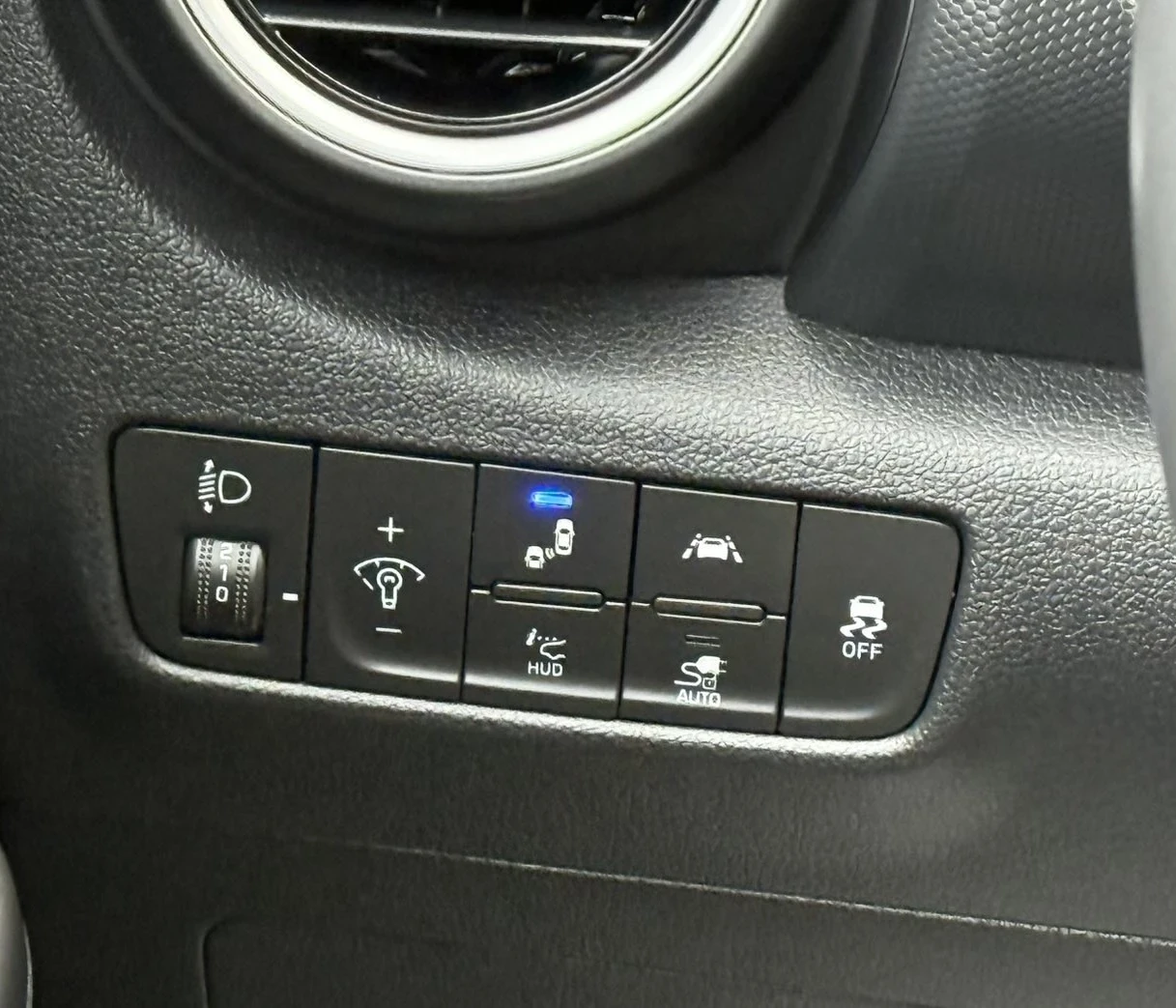 Hyundai Kona FACELIFT!!! 64kw 204pc TERMOPOMPA FUL!!!, снимка 13 - Автомобили и джипове - 53967221