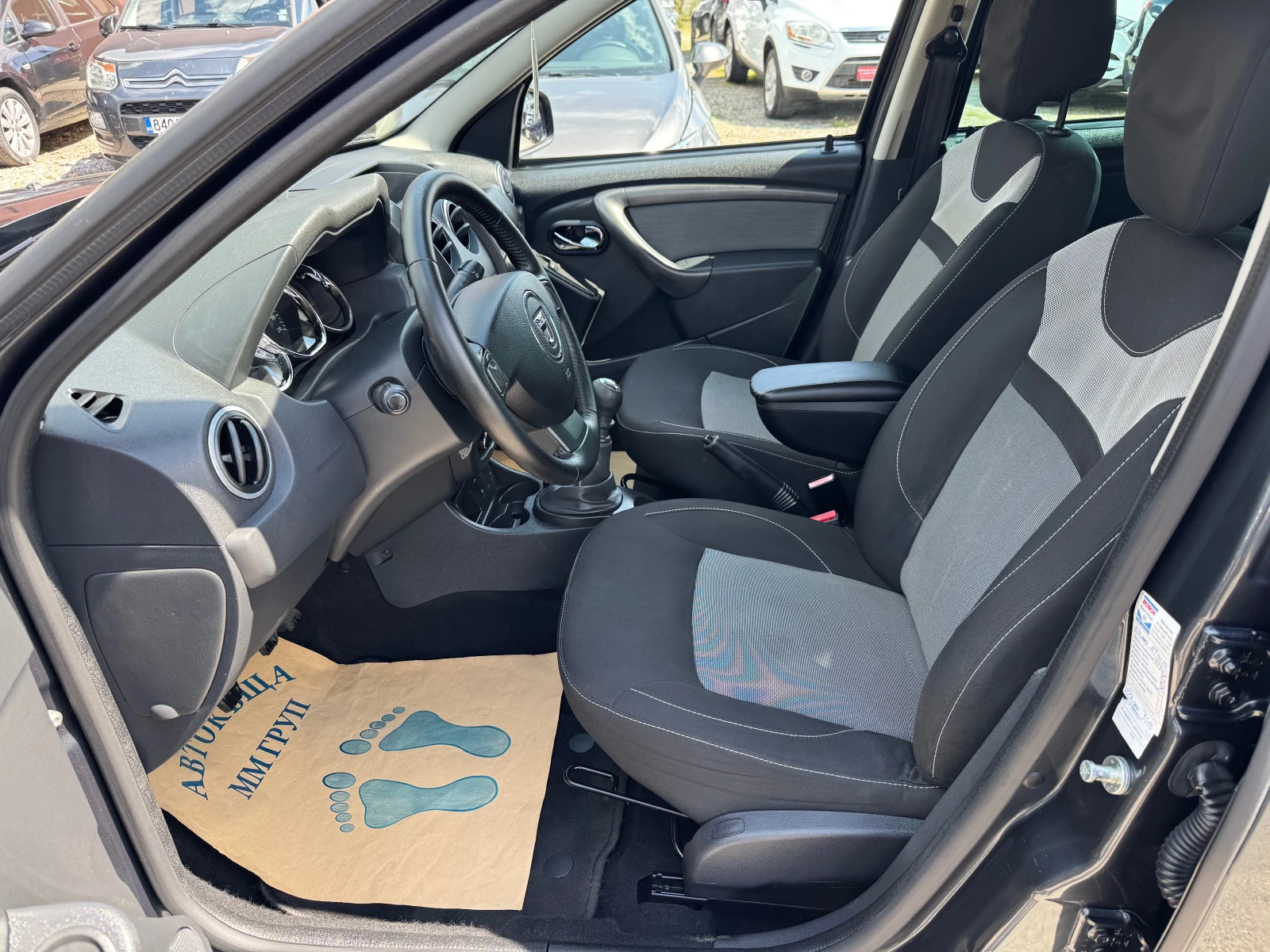 Dacia Duster 1.5CDI-Facelift-ЛИЗИНГ, снимка 12 - Автомобили и джипове - 54357648