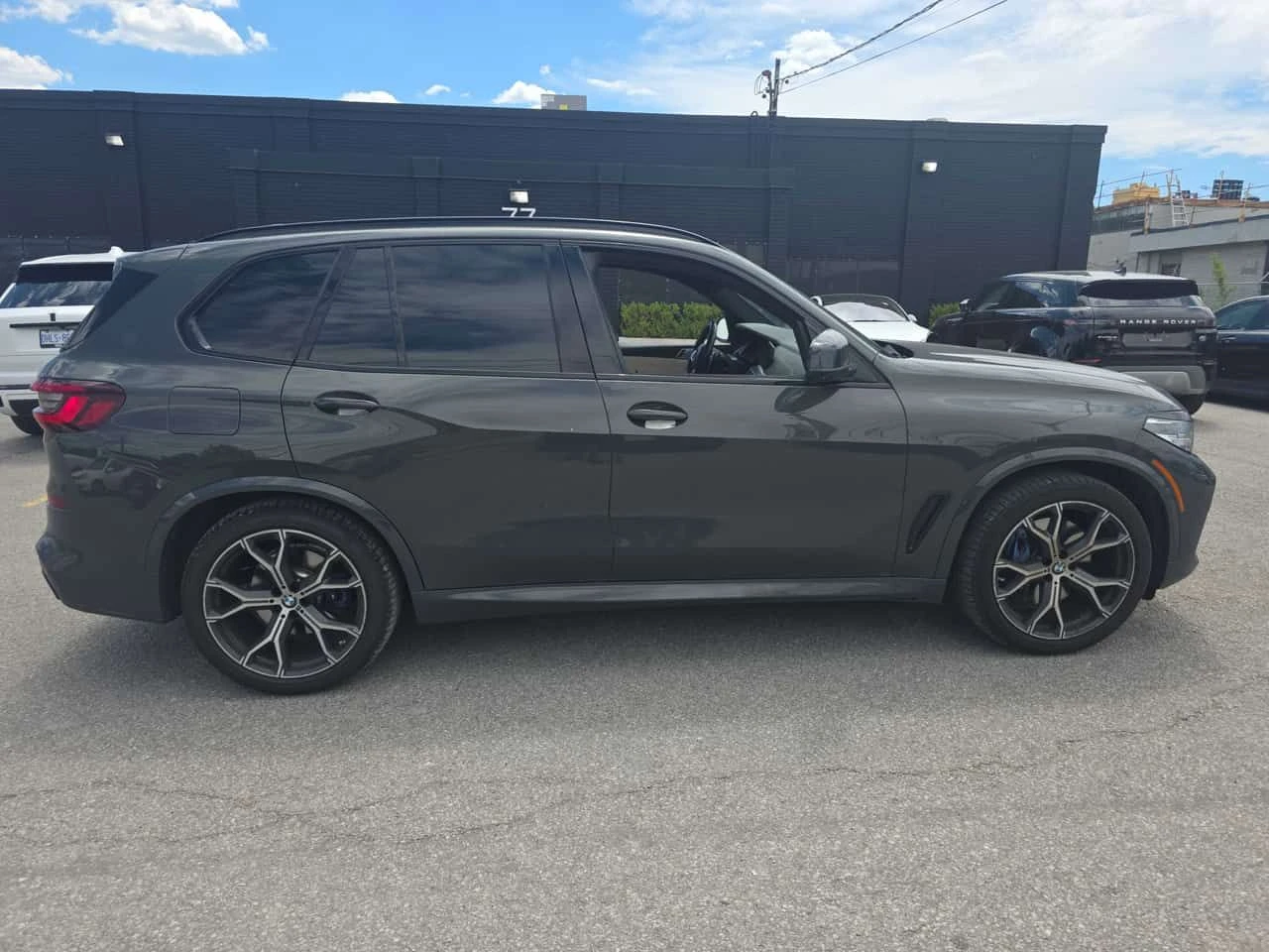 BMW X5 xDrive40i M PACK 2 КОМПЛЕКТА ГУМИ С ДЖАНТИ CARFAX, снимка 3 - Автомобили и джипове - 54954950