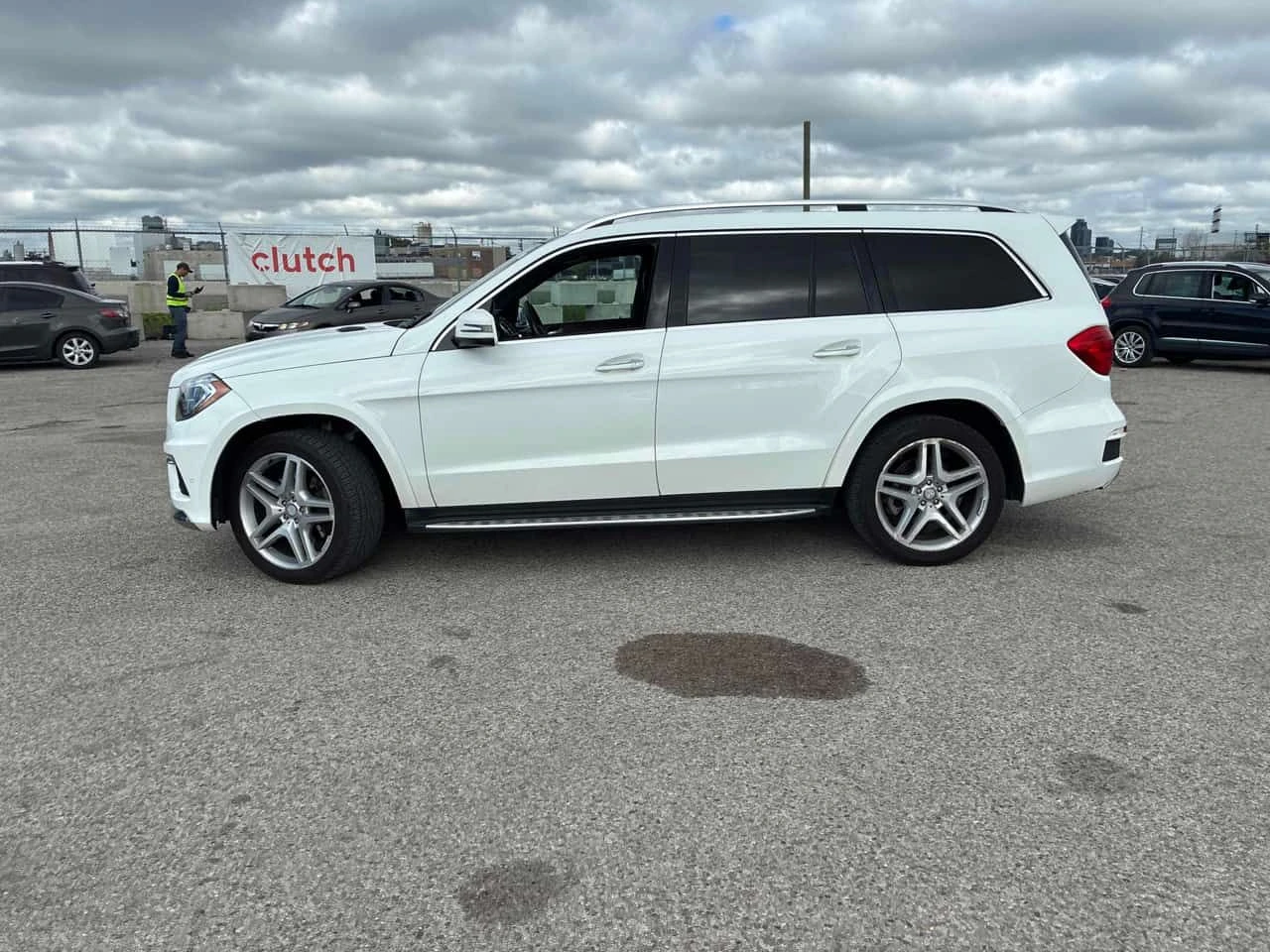 Mercedes-Benz GL * 350 BlueTEC * АВТОКРЕДИТ * ПАНОРАМА * ПОДГРЕВИ *, снимка 3 - Автомобили и джипове - 55193818