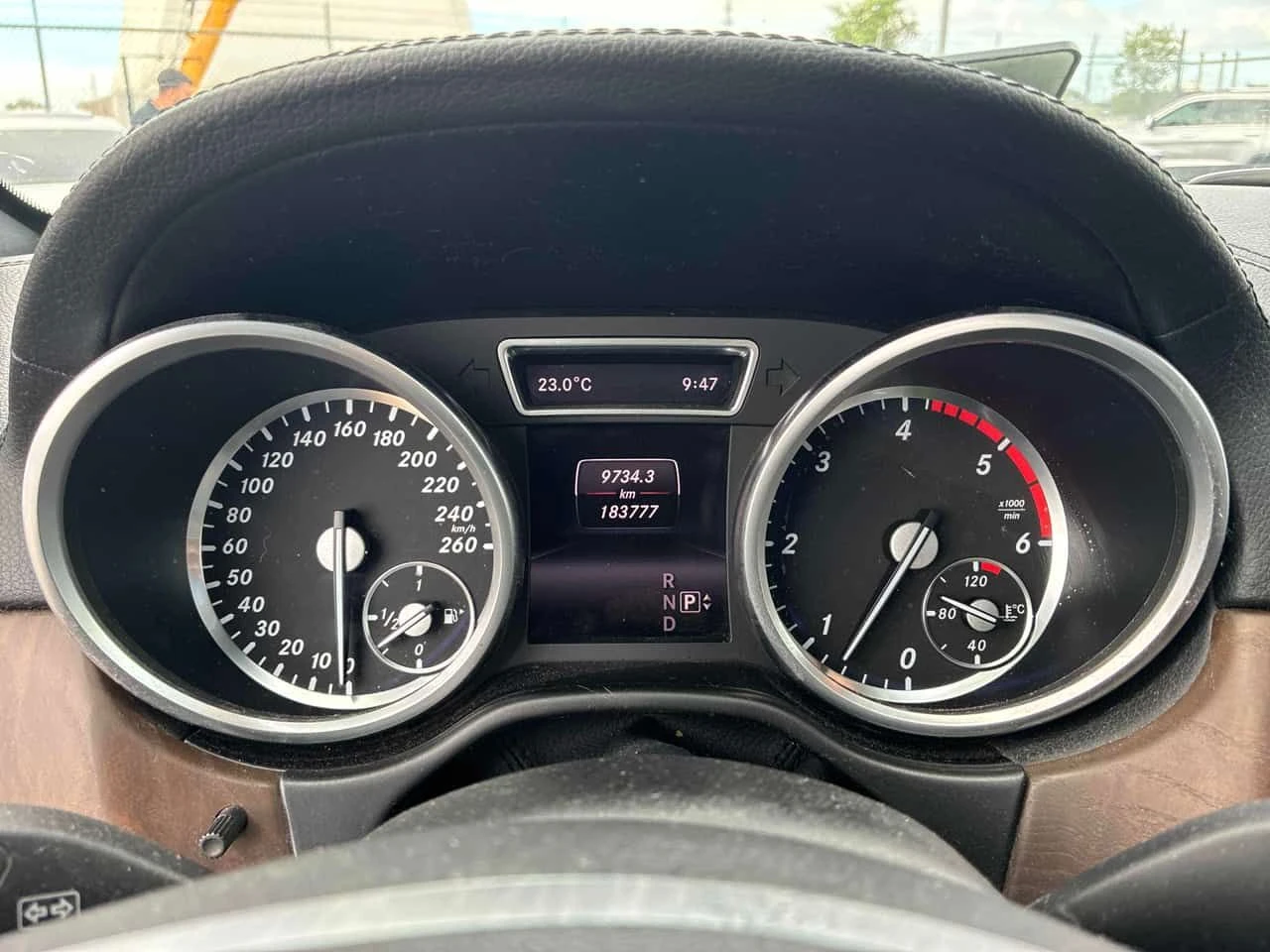 Mercedes-Benz GL * 350 BlueTEC * АВТОКРЕДИТ * ПАНОРАМА * ПОДГРЕВИ *, снимка 9 - Автомобили и джипове - 55193818