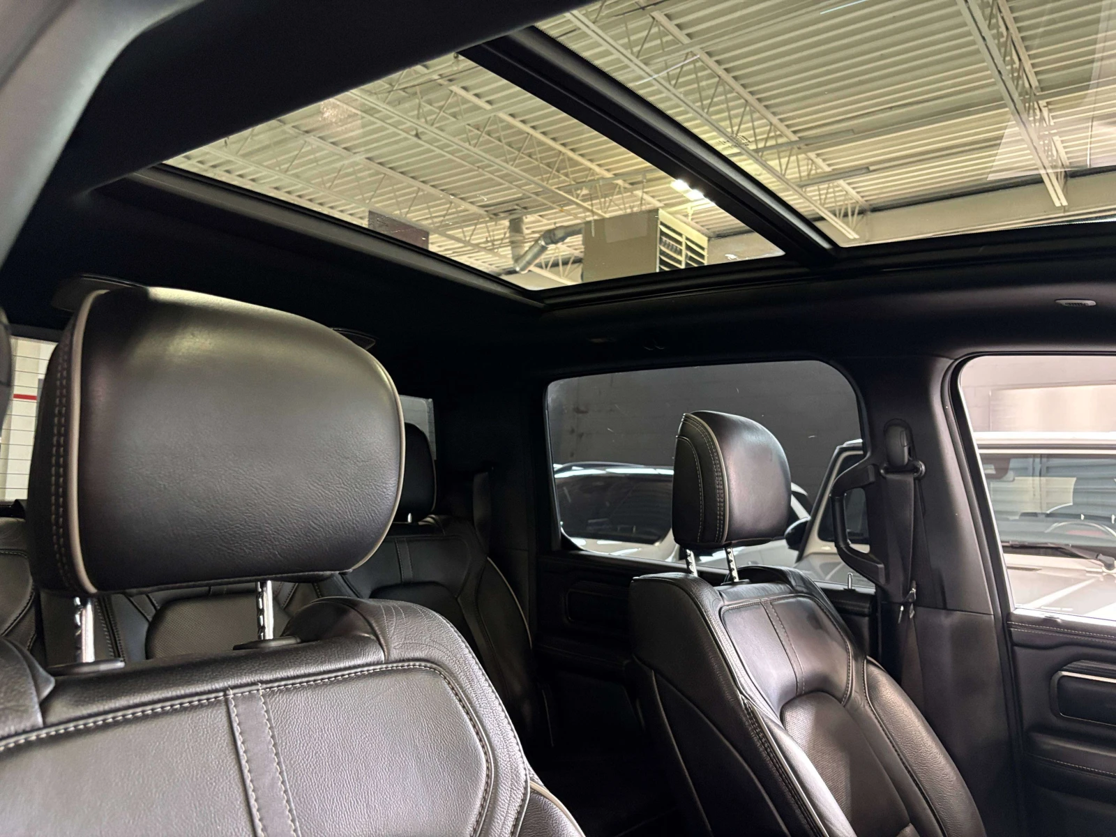 Dodge RAM 1500 Limited/HARMAN KARDON/ЦЕНА ДО БЪЛГАРИЯ, снимка 13 - Автомобили и джипове - 55493964