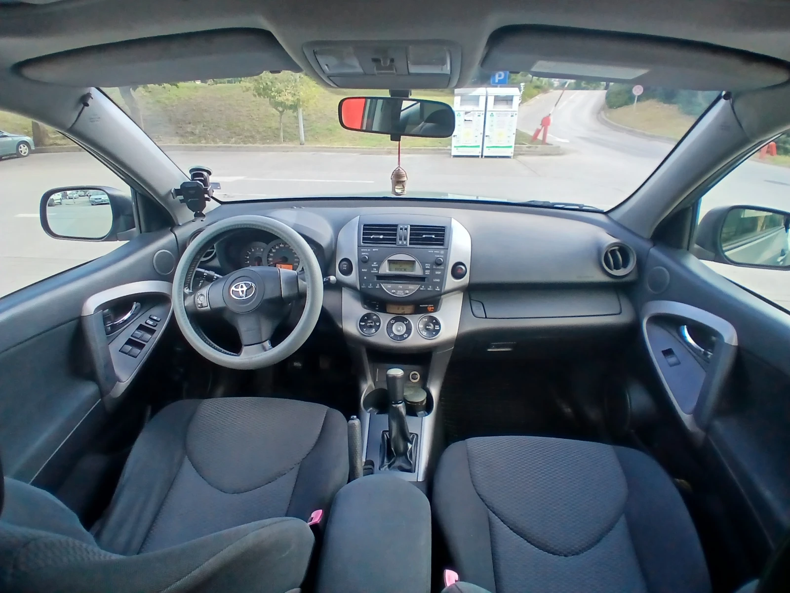 Toyota Rav4 2.0 VVTi, снимка 10 - Автомобили и джипове - 55670140